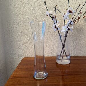 Clear Glass Bud Vase - 8 inches - Like New